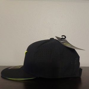 Nike Accessories - NIKE AEROBILL HAT Nike Accessories - NIKE AEROBILL HAT